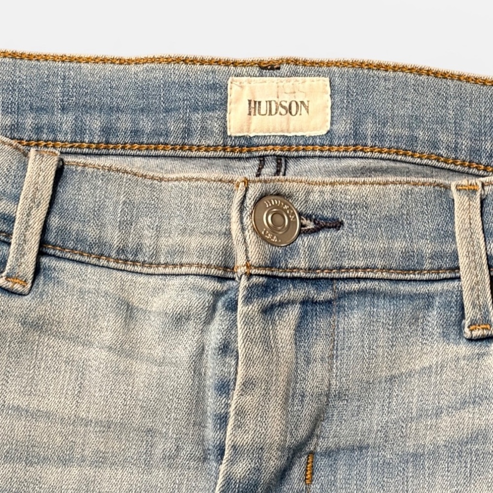 Hudson Denim Cutoff Shorts Size 28 Light Wash Frayed Hem Jean Shorts - Picture 6 of 7